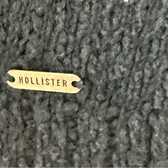 Vintage Y2K Hollister XS Navy Knit Stripe Sweater | Cozy Classic | Send Offer! - Picture 3 of 4